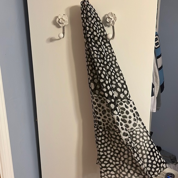 Scarf - Picture 3 of 3